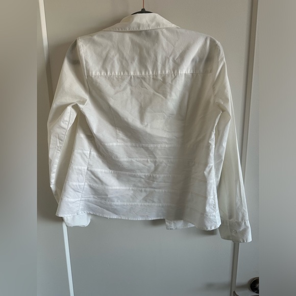 DALIA SIZE MEDIUM BUTTON DOWN BLOUSE Mark on sleeve, Great condition - Picture 3 of 7